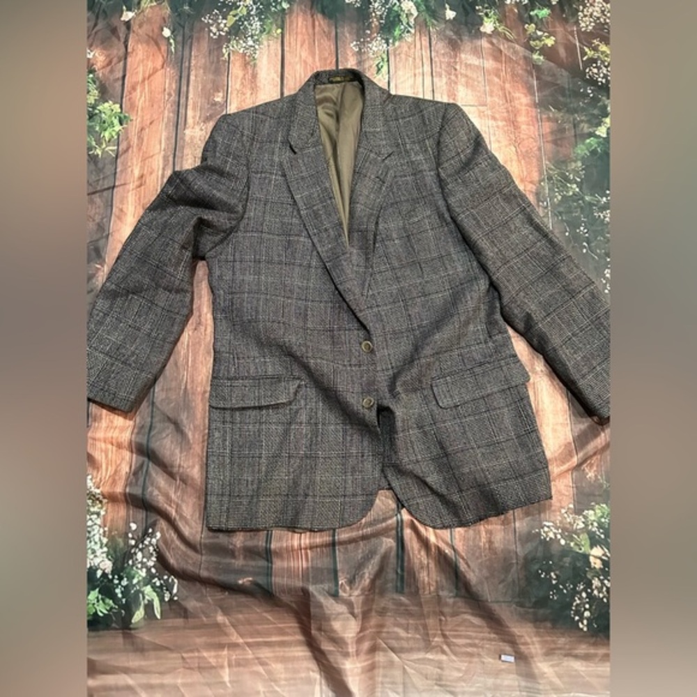 Classic Checkered Blazer in Gray - MW brand